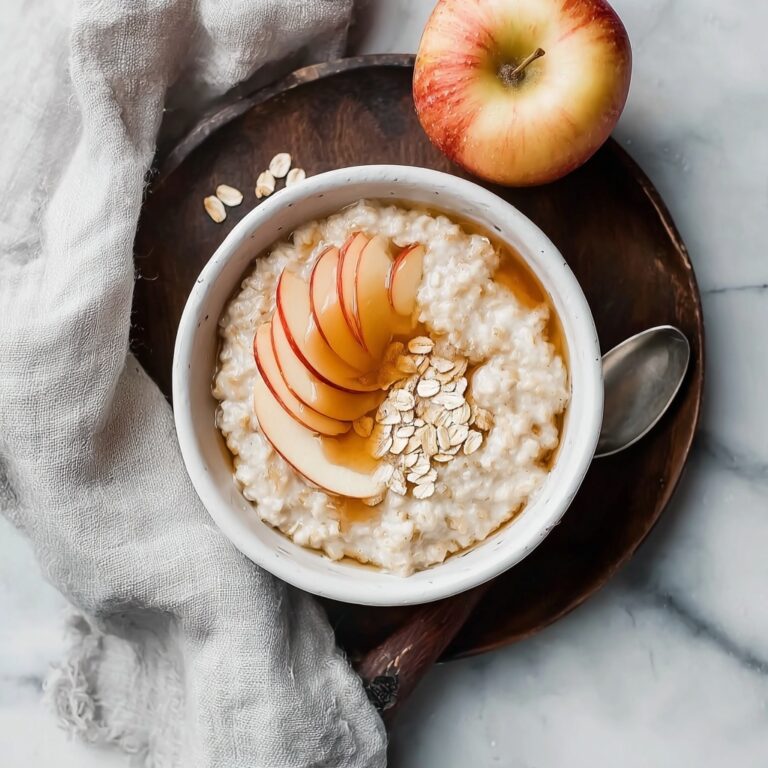 Caramel Apple Oatmeal: A Cozy Fall Breakfast Recipe